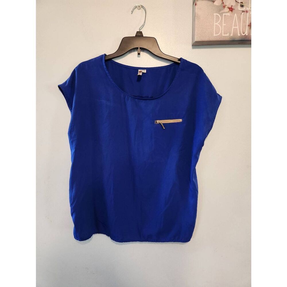 Kut From The Kloth Size L Blue Short Sleeve Blouse